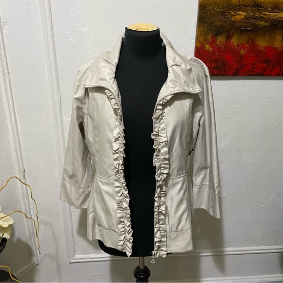 Samuel Dong Ruffle trend jacket size Medium - Picture 3 of 10